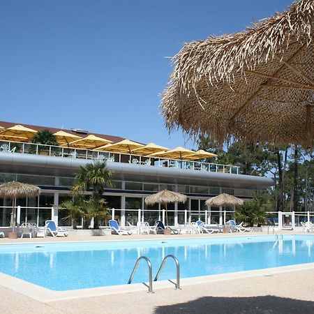 Отель Azureva Ronce Les Bains Экстерьер фото